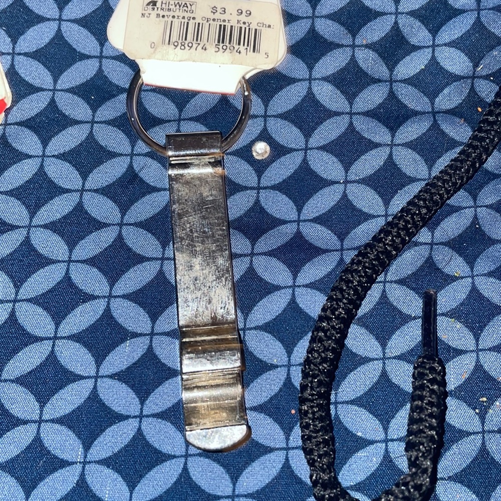 Keychains/Bottle openers - Picture 5 of 12